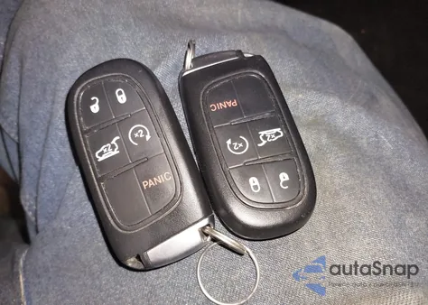 2015 Jeep Cherokee Limited z USA, uszkodzony, nr VIN 1C4PJMDSXFW728705